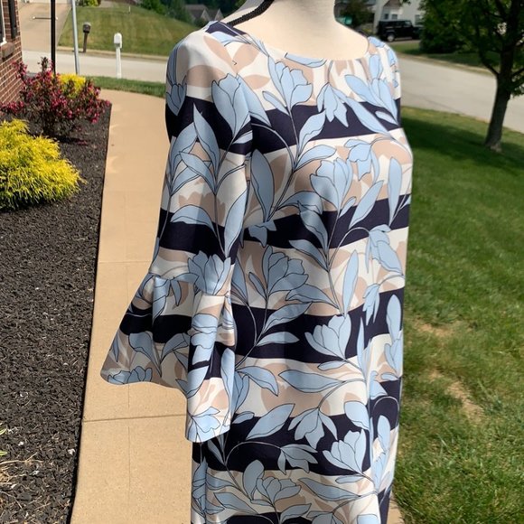 Vince Camuto Crepe Knit Bell Sleeve Dress - Picture 5 of 15